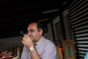 487691_296095037182915_958444016_n