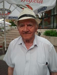 1185339_226643477492159_1089974476_n